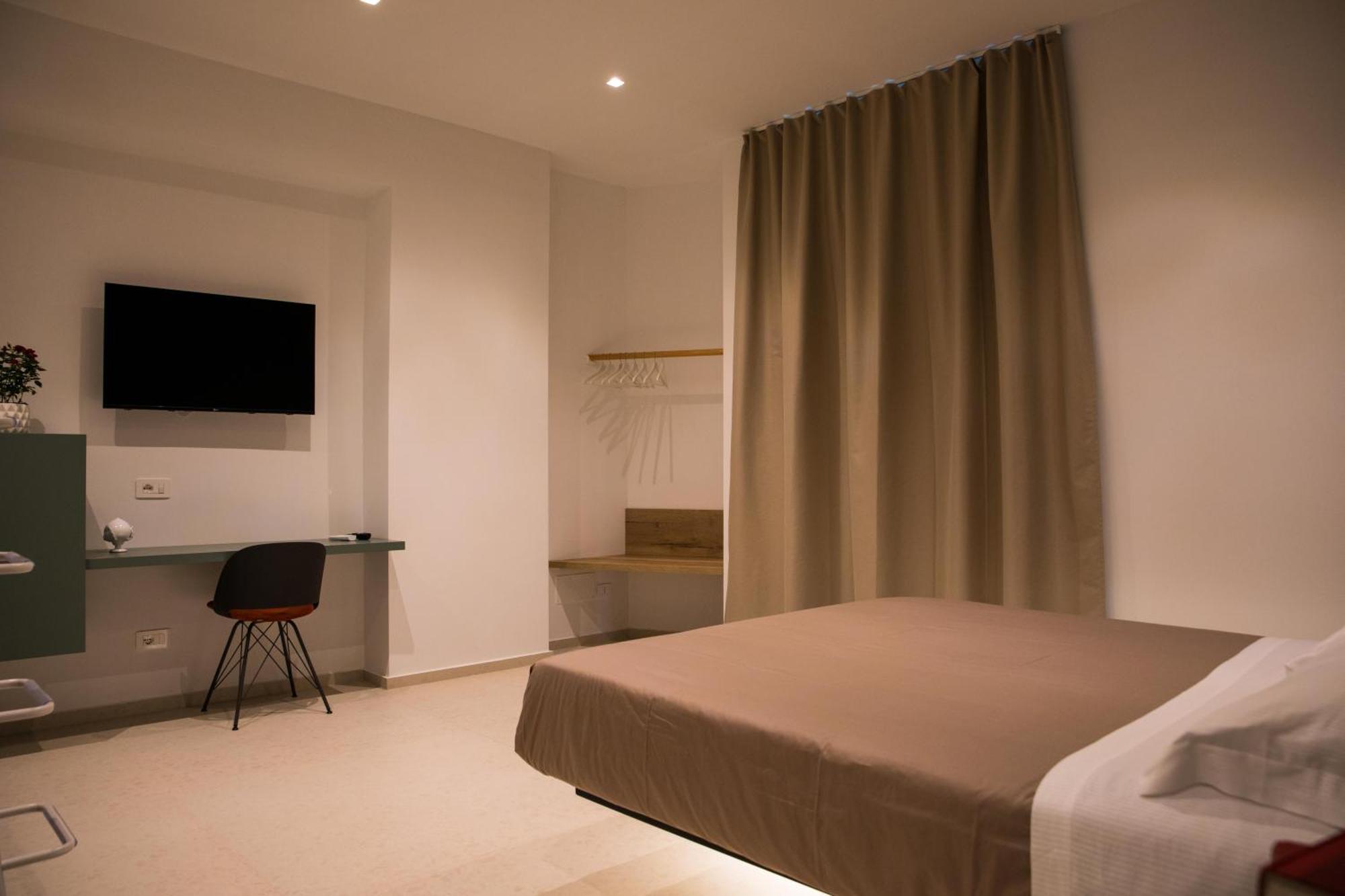 Your House Rooms 3 Conversano Exterior foto